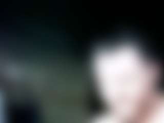 tallhungcloudyy's Live Sex Cam Show