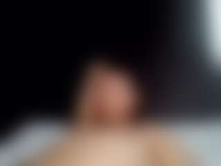 tallhungcloudyy's Live Sex Cam Show