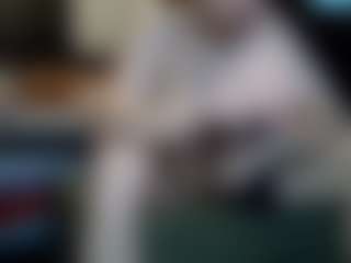 tallhungcloudyy's Live Sex Cam Show