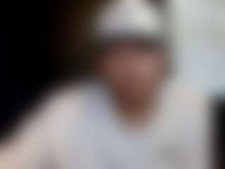 tallhungcloudyy's Live Sex Cam Show