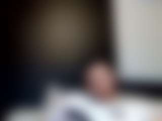 tallhungcloudyy's Live Sex Cam Show