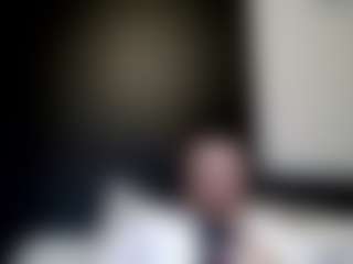 tallhungcloudyy's Live Sex Cam Show
