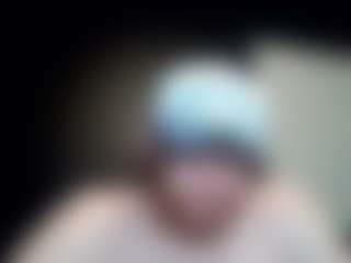 Live cam show with tallhungcloudyy - Mustache on dropp.cam