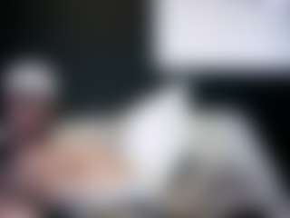 tallhungcloudyy's Live Sex Cam Show