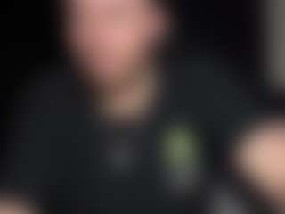 tallhungcloudyy's Live Sex Cam Show