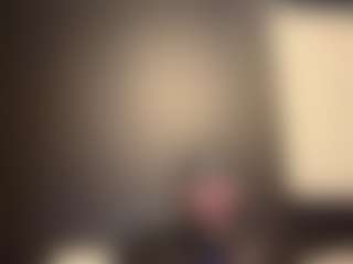 tallhungcloudyy's Live Sex Cam Show