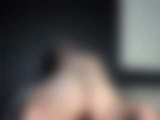 tallhungcloudyy's Live Sex Cam Show