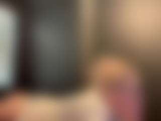 Live cam show with tallhungcloudyy - Drinking on Streamer API