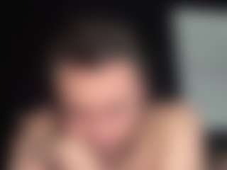tallhungcloudyy's Live Sex Cam Show
