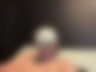 tallhungcloudyy's Live Sex Cam Show