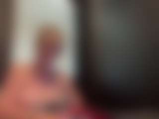 Live cam show with tallhungcloudyy - Black Hair on Camming Site