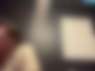 tallhungcloudyy's Live Sex Cam Show