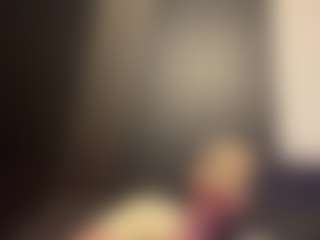 Live cam show with tallhungcloudyy - Bedroom on Soda Cam