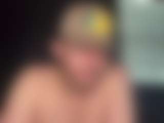 tallhungcloudyy's Live Sex Cam Show