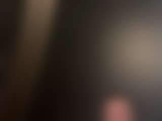 Live cam show with tallhungcloudyy - Bedroom on AdultVida.com