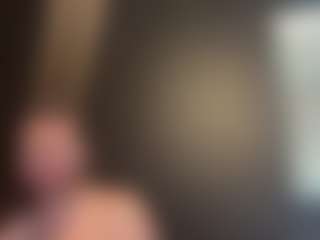 tallhungcloudyy's Live Sex Cam Show