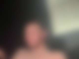tallhungcloudyy's Live Sex Cam Show