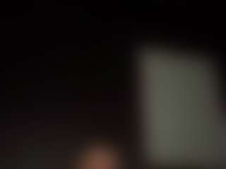 tallhungcloudyy's Live Sex Cam Show