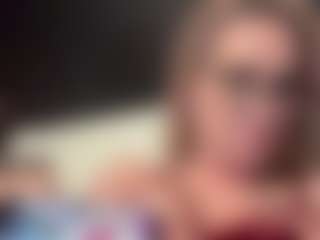 tallhungcloudyy's Live Sex Cam Show