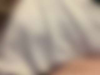 Live cam show with tallhungcloudyy - English on Hubzter Live