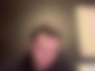 tallhungcloudyy's Live Sex Cam Show