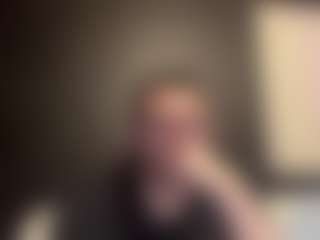 tallhungcloudyy's Live Sex Cam Show