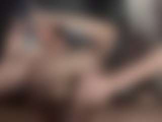 tallhungcloudyy's Live Sex Cam Show
