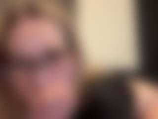 tallhungcloudyy's Live Sex Cam Show