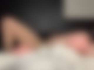 tallhungcloudyy's Live Sex Cam Show