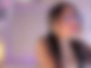 Live cam show with BellaBroocks - Tiny Tits on Camming Site