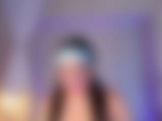 Live cam show with BellaBroocks - Cock Rating on Gym Cam Girls