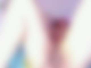 Live cam show with BellaBroocks - Camel Toe on camwithhim.com