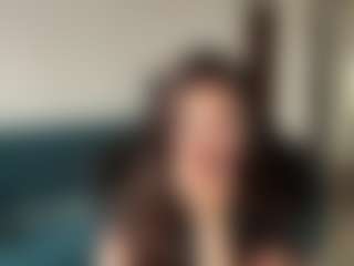 Live cam show with DeeannaAmidon - College on Streamer API