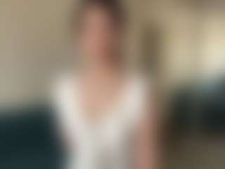 Live cam show with DeeannaAmidon - Shaved on Camsoda
