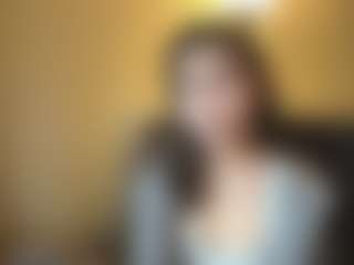 Live cam show with Ellie - Shaved on Camsoda