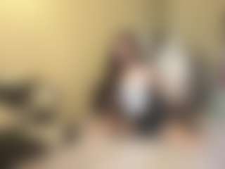 Live cam show with Ellie - Shaved on Camsoda