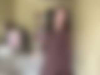 Live cam show with Ellie - Cute on liverealitysex.com