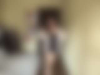 Live cam show with Ellie - Striptease Teen (18+) on CamwithHer
