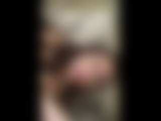 Ellie's Live Sex Cam Show