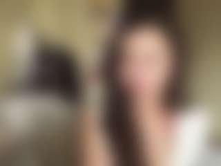Live cam show with Ellie - Shaved on StripNow