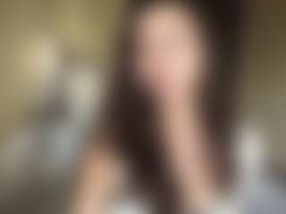 Live cam show with Ellie - Shaved on Streamer API