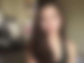 Live cam show with Ellie - Smoking on Camsoda
