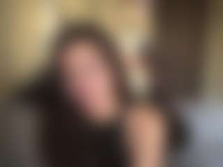 Live cam show with Ellie - Ahegao on AdultVida.com