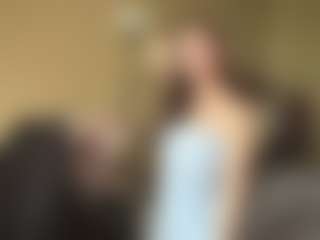 Ellie's Live Sex Cam Show