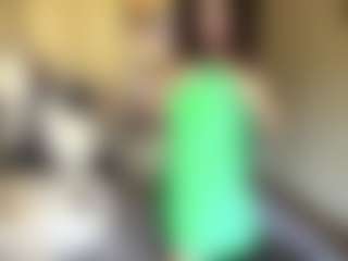 Live cam show with Ellie - Shaved on slutload