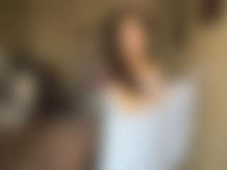Live cam show with Ellie - Big Tits Small Tits on Camsoda