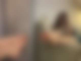 Ellie's Live Sex Cam Show