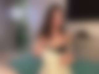 Ellie's Live Sex Cam Show