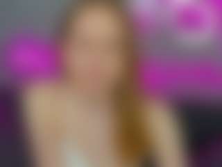 Emmaa-Kimm's Live Sex Cam Show