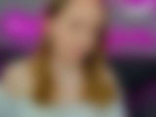 Live cam show with Emmaa-Kimm - Shaved Pussy on CamwithHer